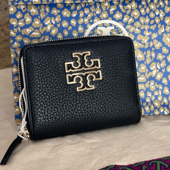 New Tory Burch Britten bi-fold wallet black - Picture 1 of 6